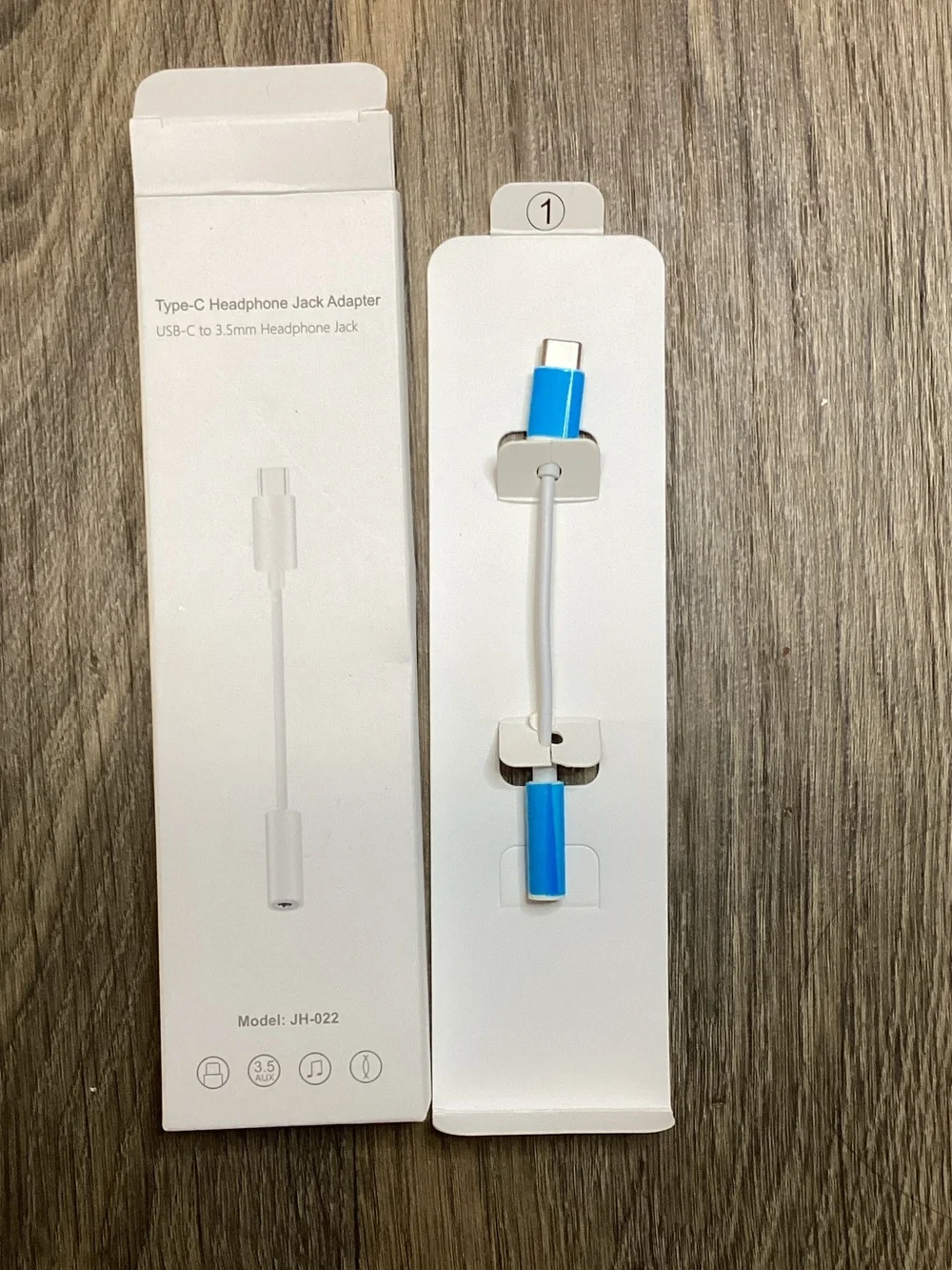 Type-C to 3.5mm Headphone Adapter - White